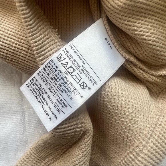 Old Navy Cozy Kids Thermal One Piece Henley in Cream Size 6-12 Months - Picture 8 of 12